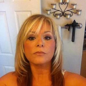 Meet your Posher, Roxanne